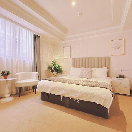 Meworld Hotel - Sanchong تايبيه المظهر الخارجي الصورة