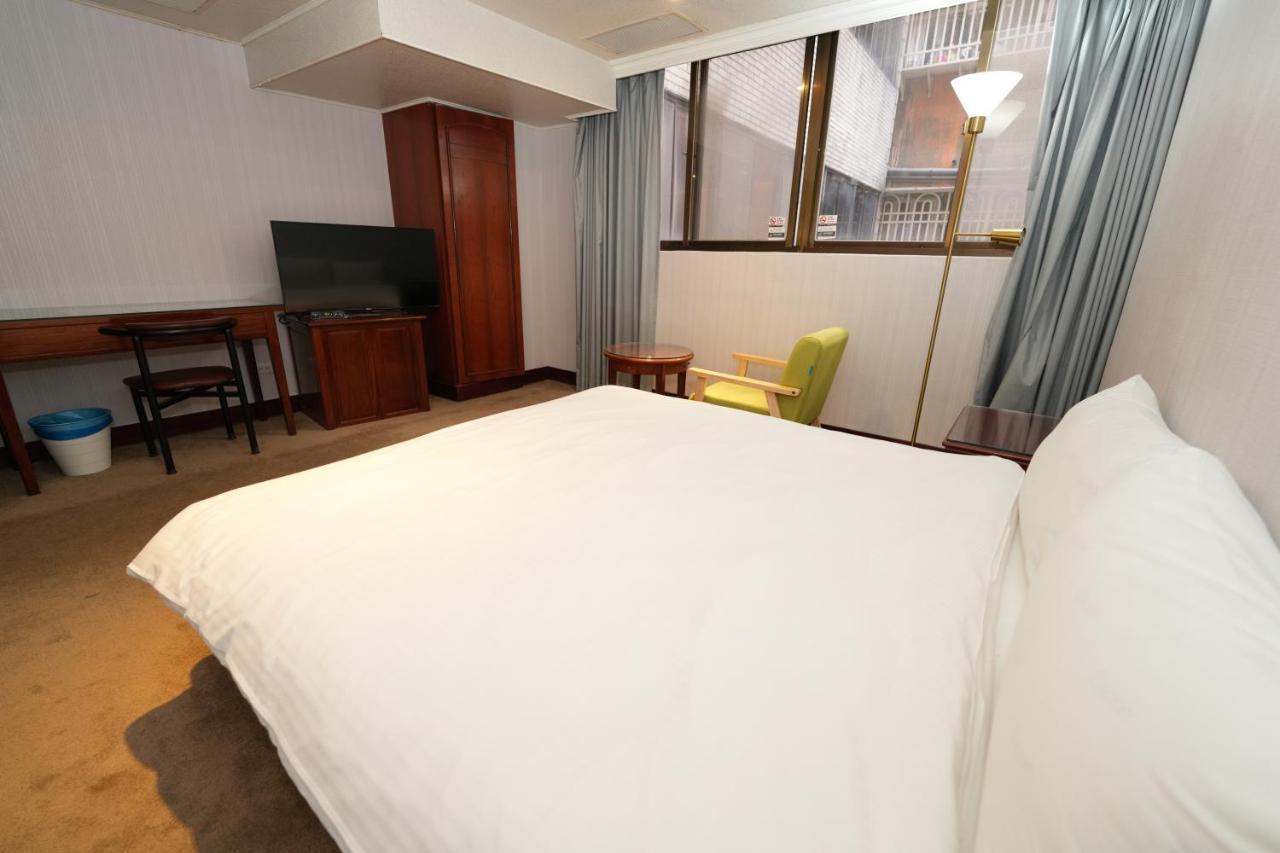 Meworld Hotel - Sanchong تايبيه المظهر الخارجي الصورة