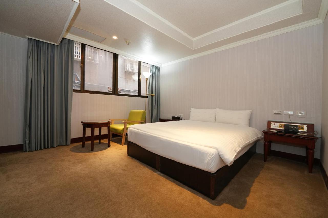 Meworld Hotel - Sanchong تايبيه المظهر الخارجي الصورة